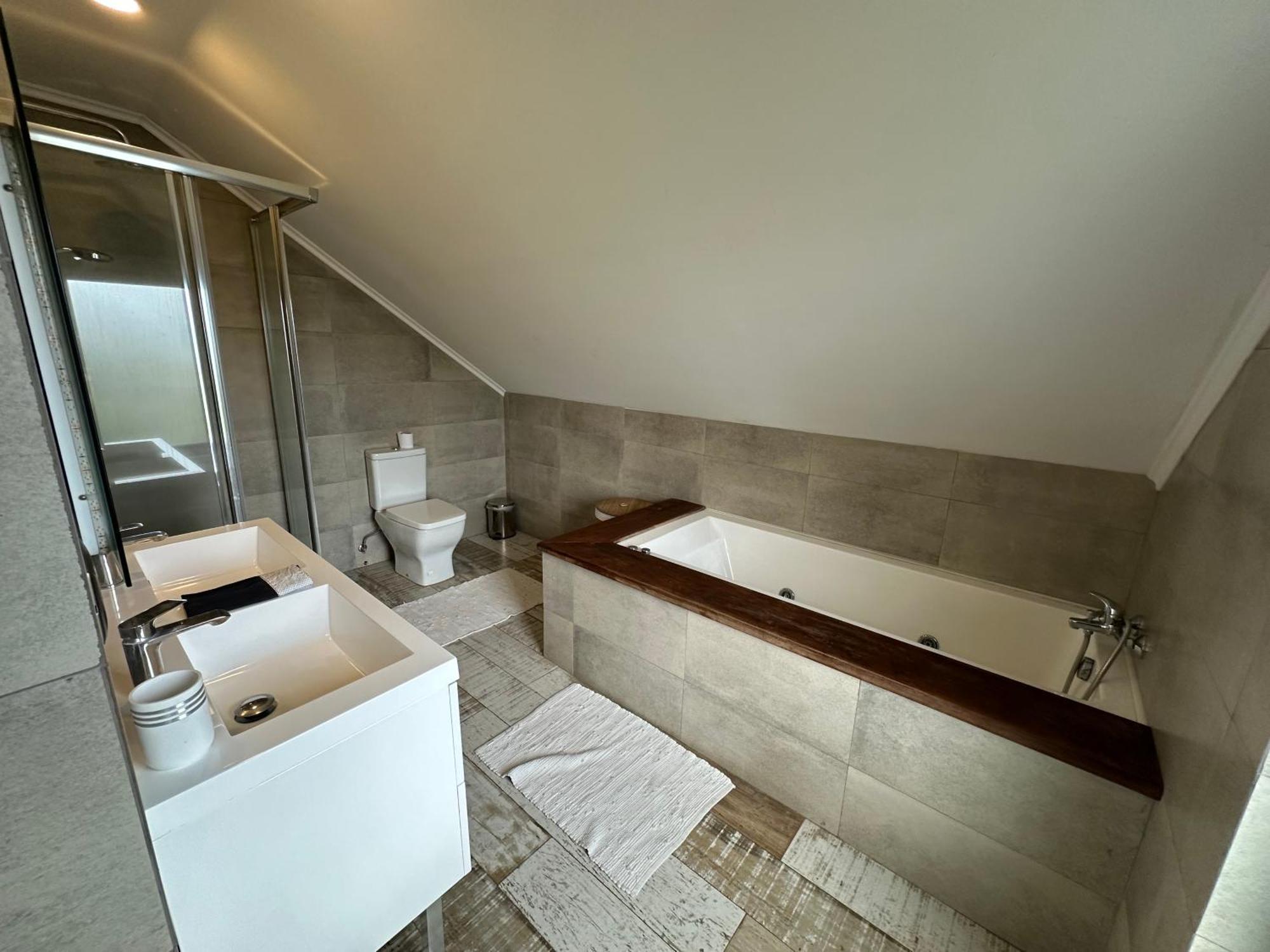 Acogedora Casa Con Tinaja Y Jacuzzi Y Rent A Car Villa Puerto Varas Bagian luar foto